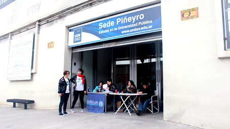 Visita a la Universidad Nacional de Avellaneda